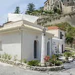 Penzion Residenza A Due Passi Dal Mare 4*