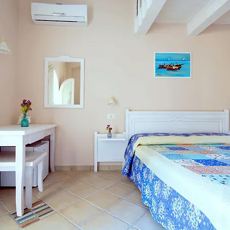 ゲストハウス Residenza A Due Passi Dal Mare トロペーア